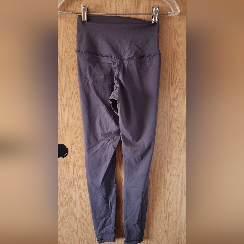 High-Waisted Gray Leggings - Picture 2 of 3